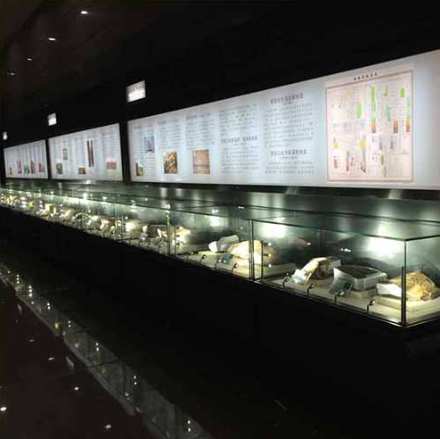 博物馆展示柜